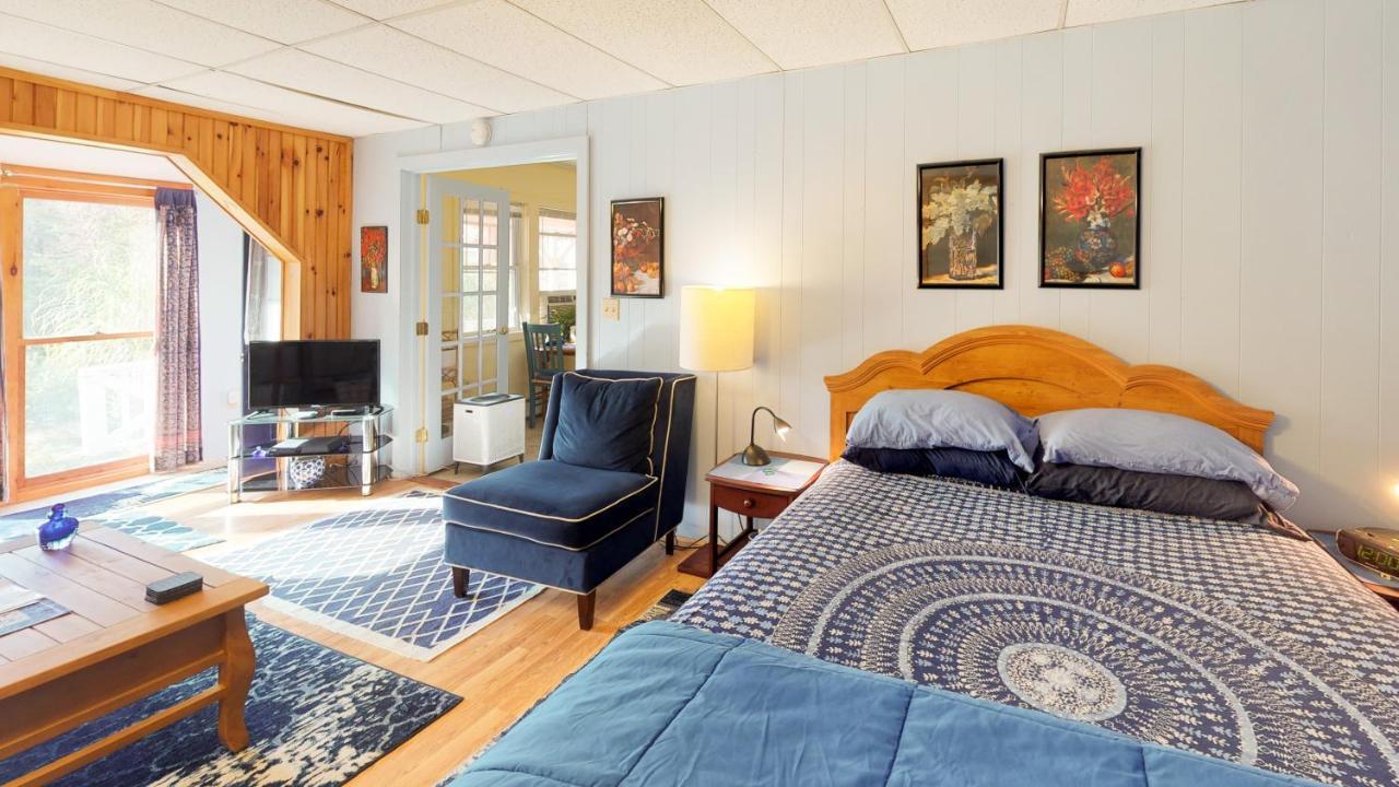 Cavalier Cottage B&B Shelburne Falls Exterior photo